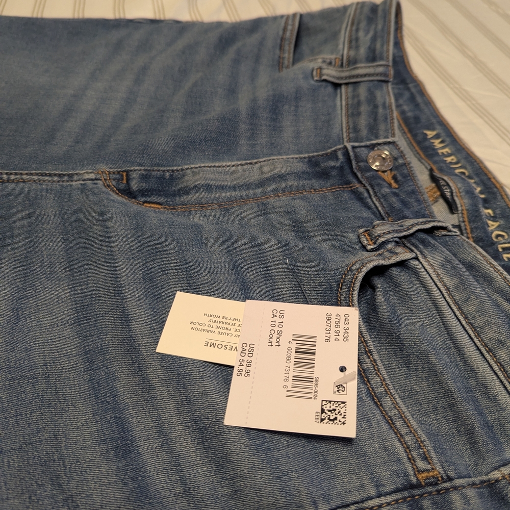 American Eagle Light Blue Jeans - Picture 3 of 6